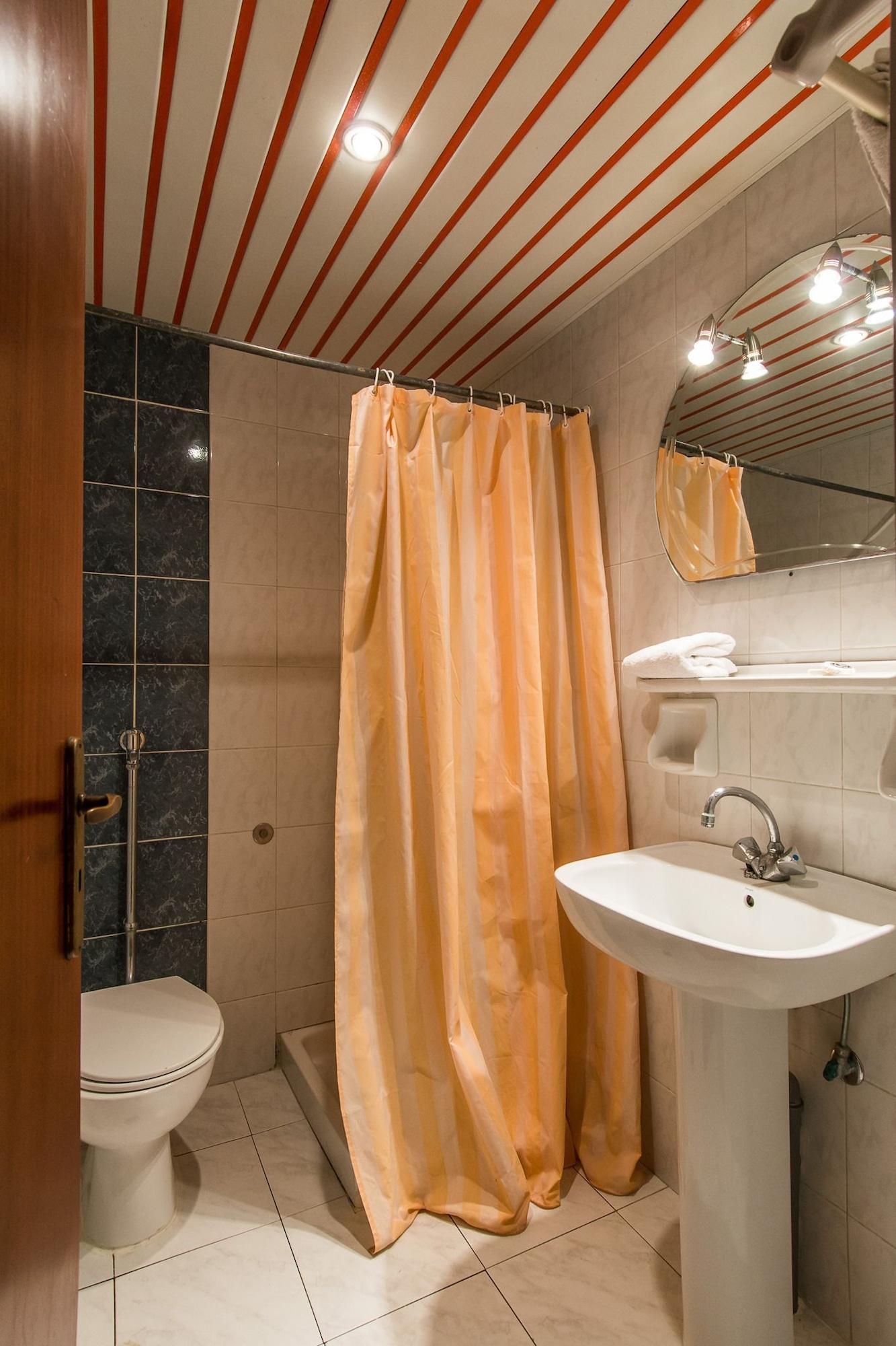 Perkes Complex Hotel 3*