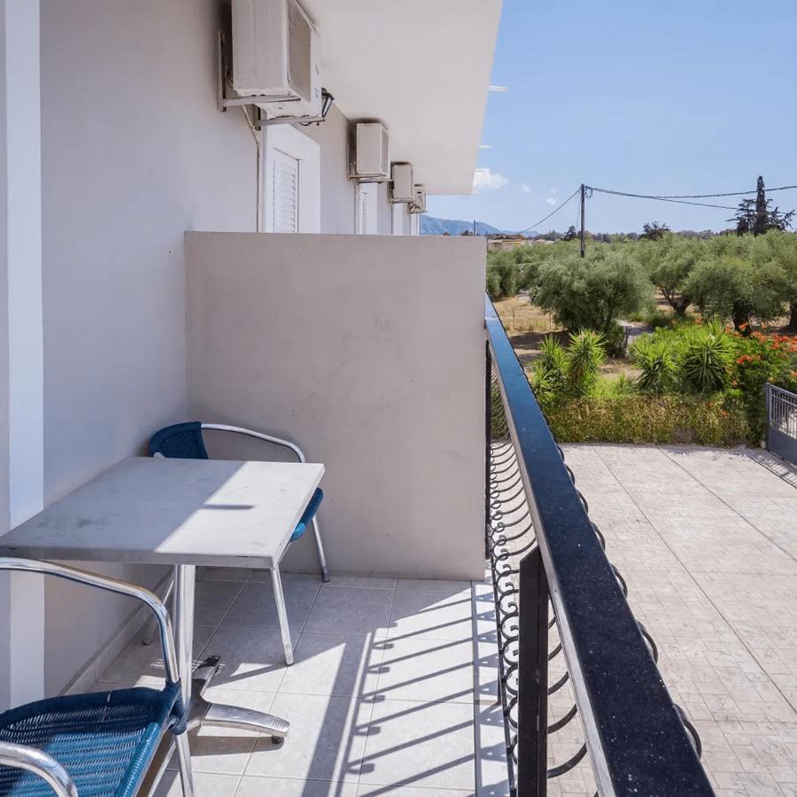 Perkes Complex (adults Only) Лаганас