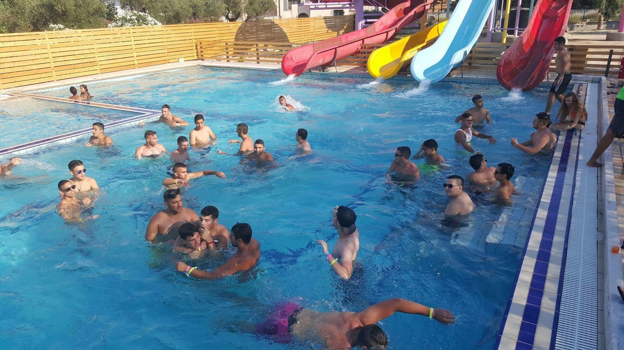 Отель Perkes Complex (adults Only) 3*